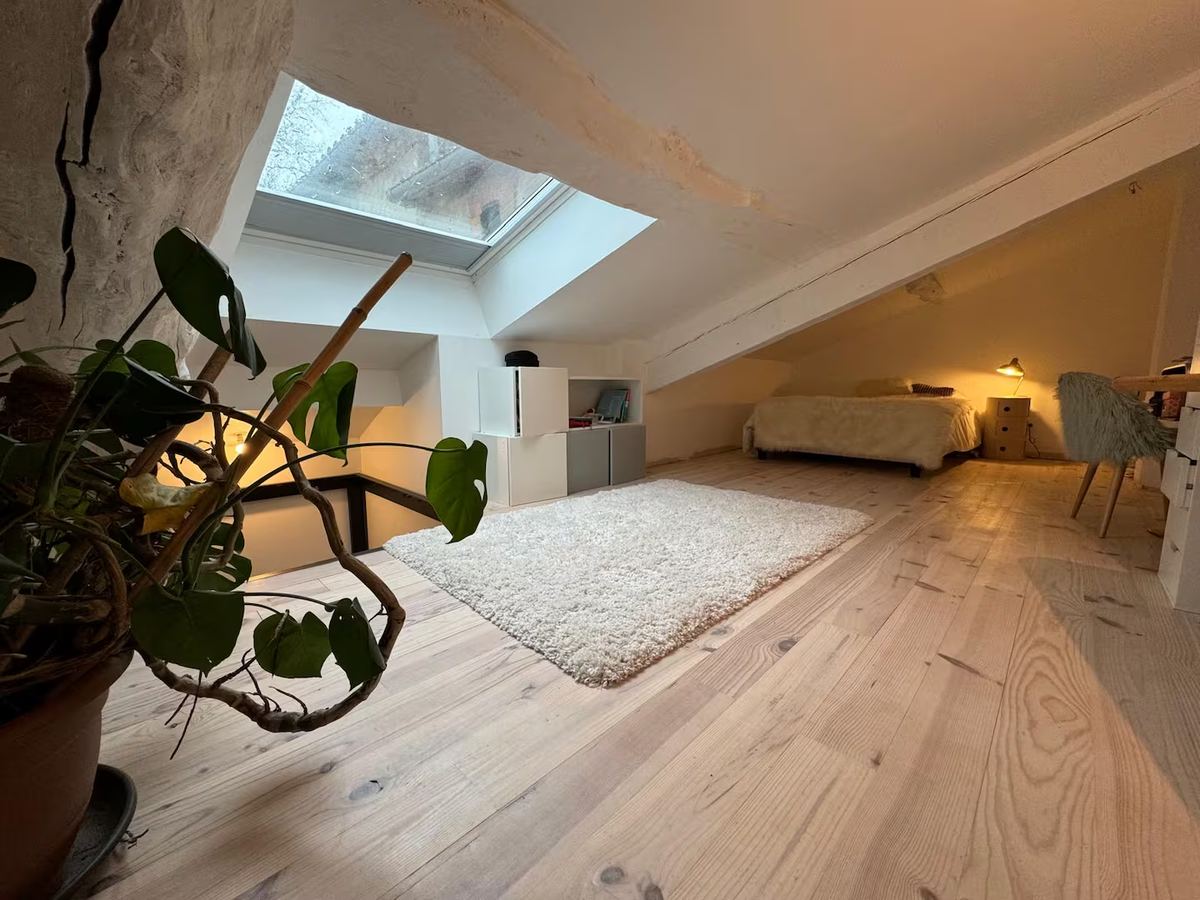 Suite sous les toits