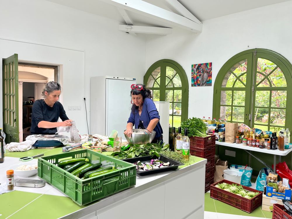 En cuisine, ensemble